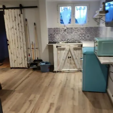 Independiente Son Morell Apartmán *
